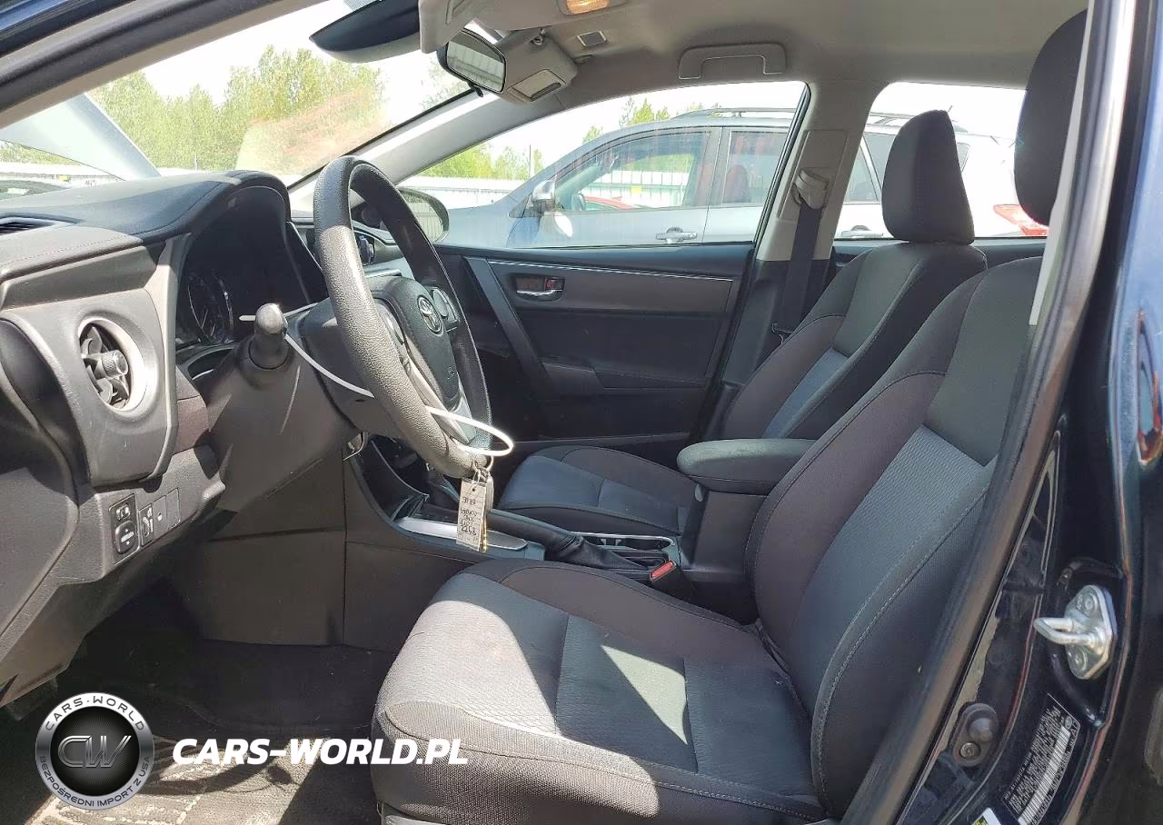 2018 Toyota Corolla Le VIN:2T1BURHE7JC031819 - 7