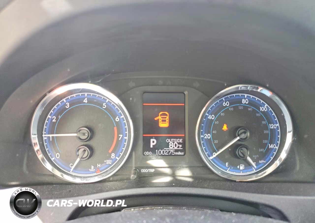 2018 Toyota Corolla Le VIN:2T1BURHE7JC031819 - 9