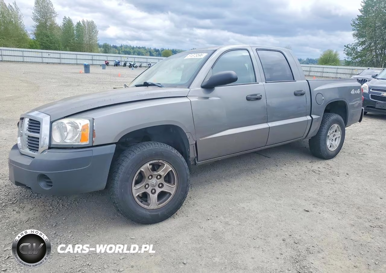 2005 Dodge Dakota Quad