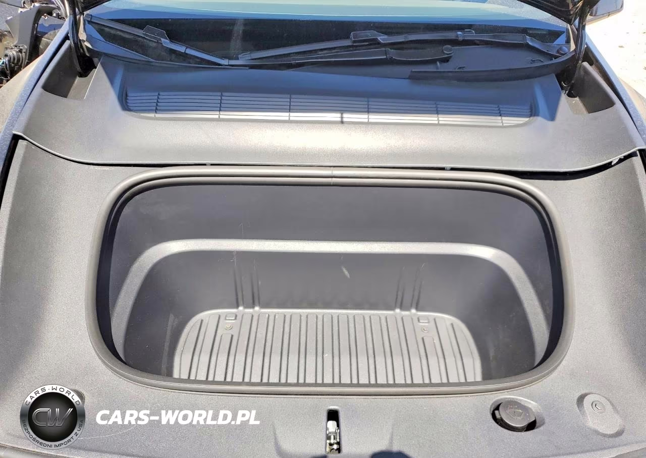 2026 Tesla Model Y VIN:7SAYGDED5TF548831 - 11