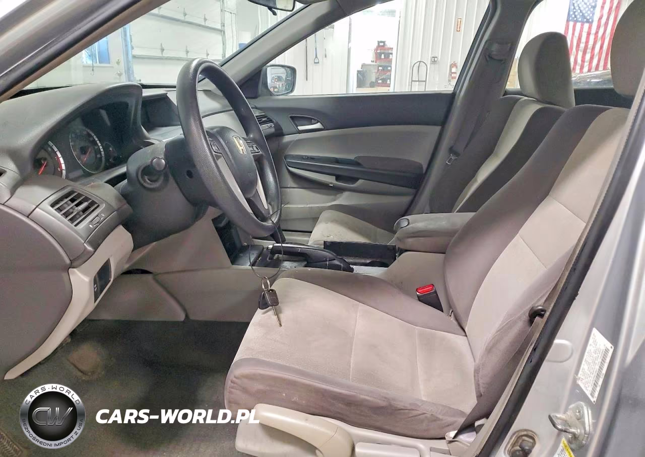 2008 Honda Accord Lx VIN:1HGCP26398A079827 - 7