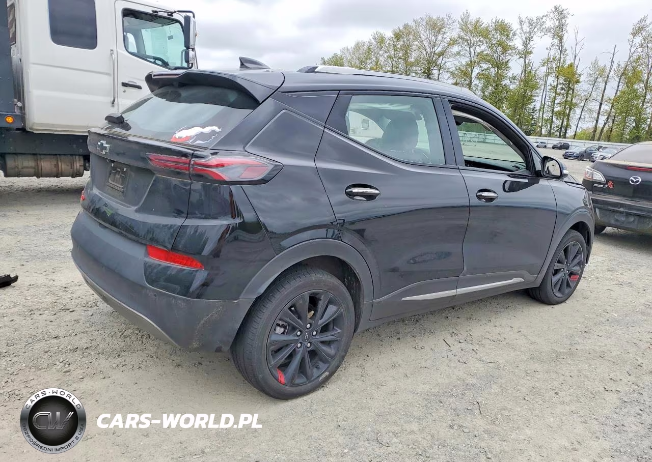 2023 Chevrolet Bolt Euv Premier VIN:1G1FZ6S00P4198784 - 3