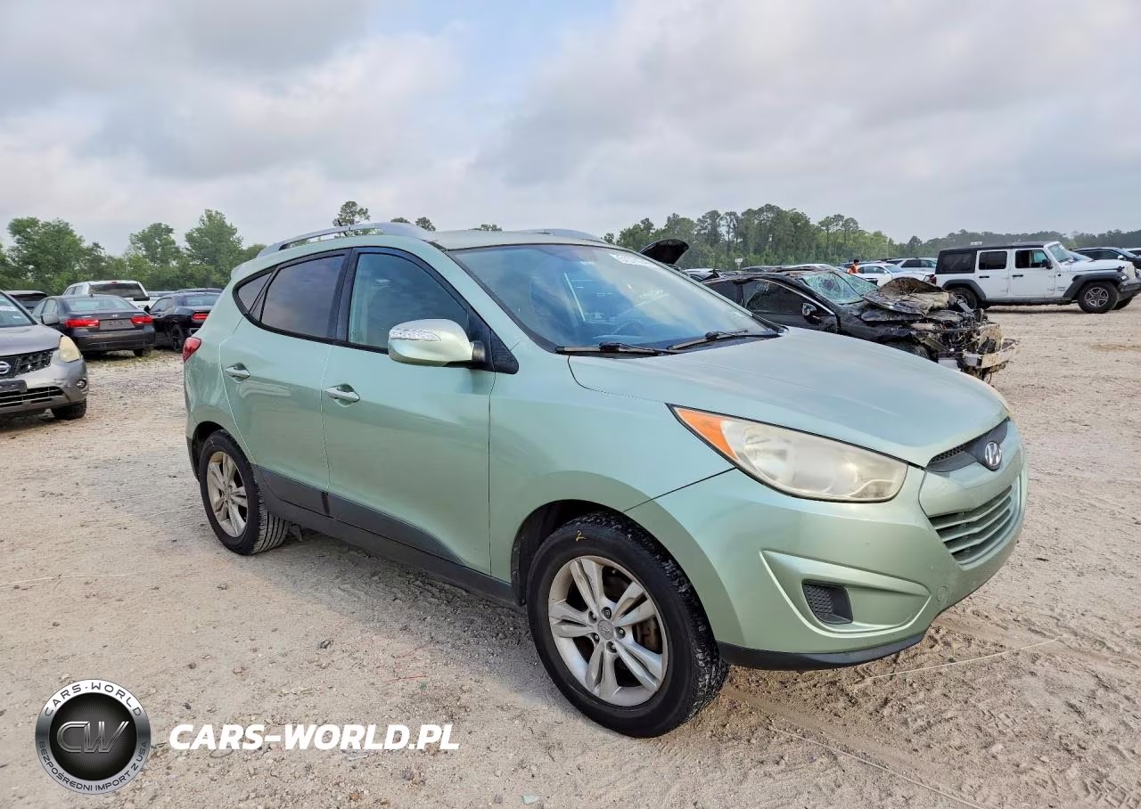 2012 Hyundai Tucson VIN:KM8JU3AC8CU424411 - 4