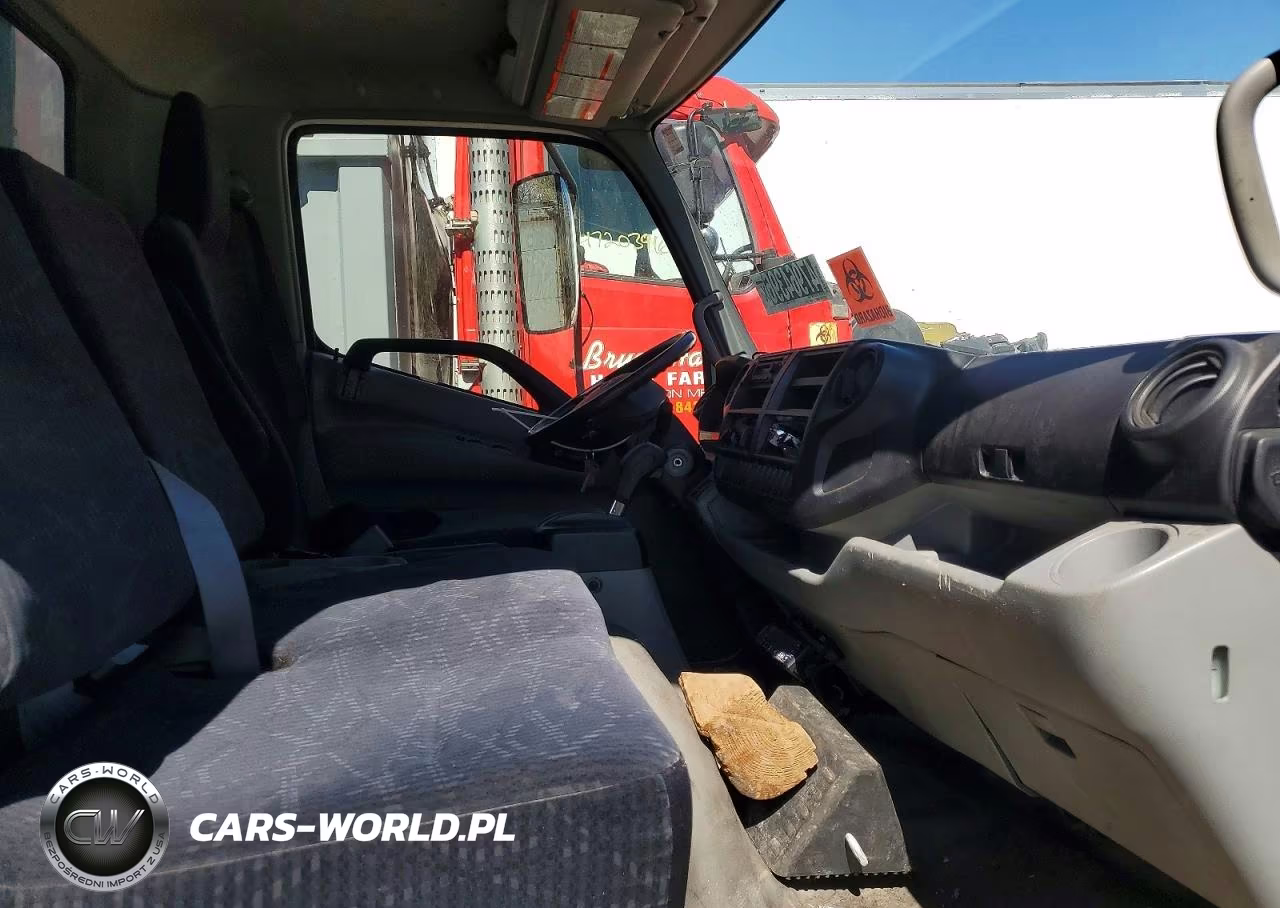 2018 Hino 195 Refrigerated Box Truck VIN:JHHRDM2H9JK005125 - 11