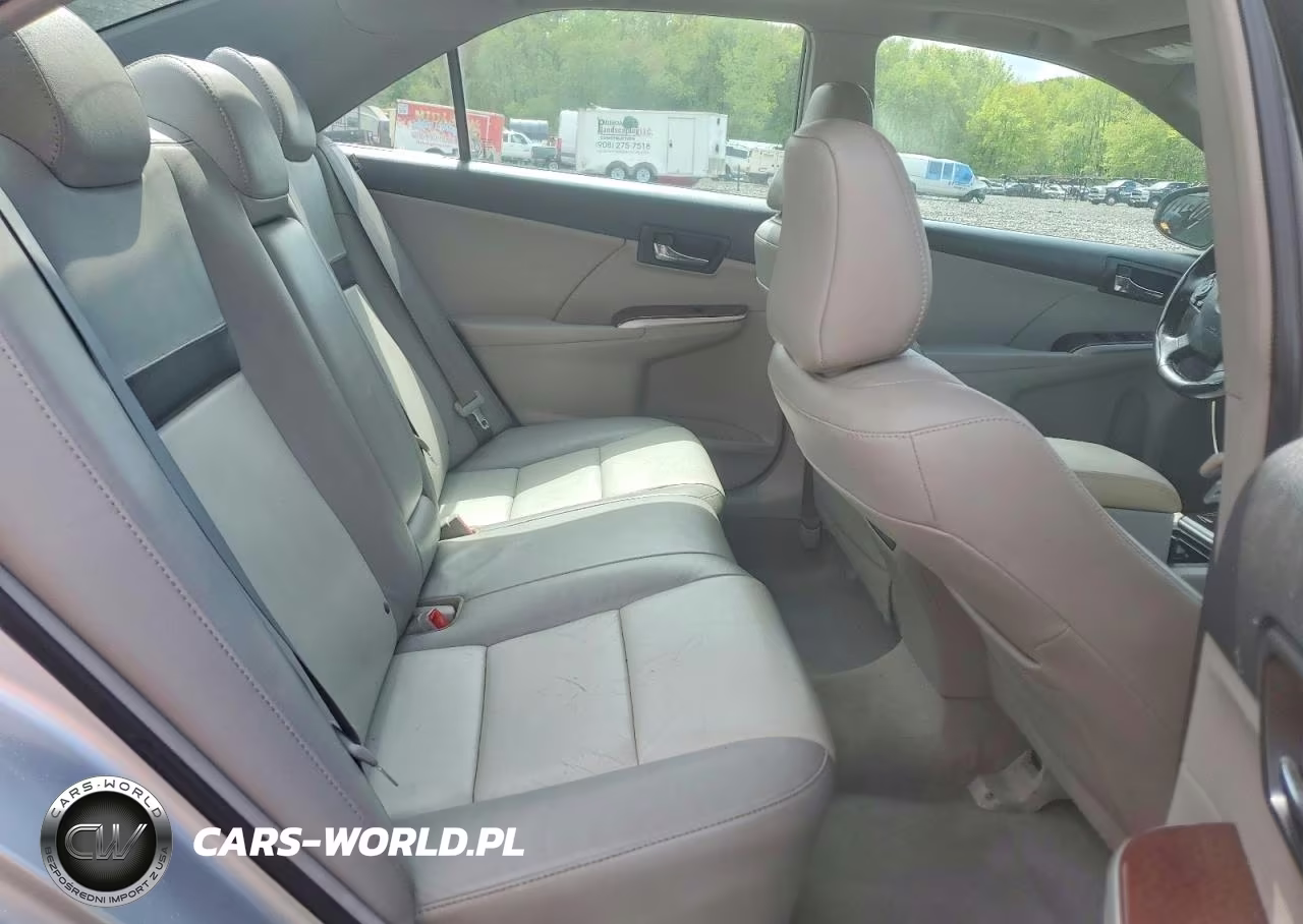 2012 Toyota Camry Xle VIN:4T4BF1FK8CR218823 - 10