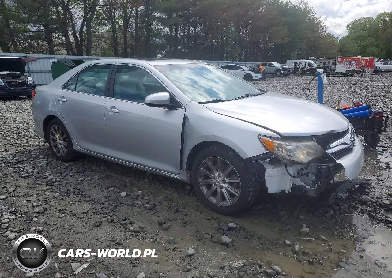 2012 Toyota Camry Xle VIN:4T4BF1FK8CR218823 - 4