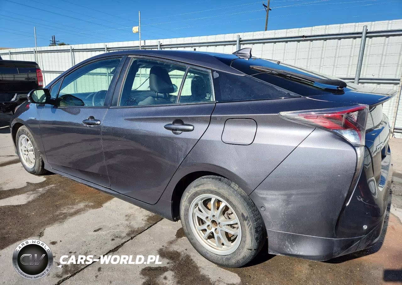 2018 Toyota Prius Two VIN:JTDKBRFU9J3596405 - 2