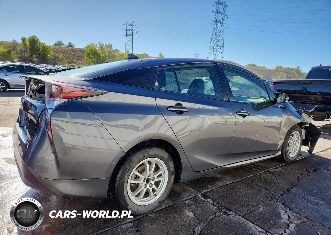 2018 Toyota Prius Two VIN:JTDKBRFU9J3596405 - 3