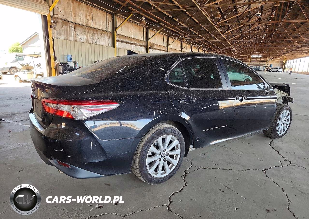 2019 Toyota Camry Le VIN:4T1B11HK3KU238854 - 3