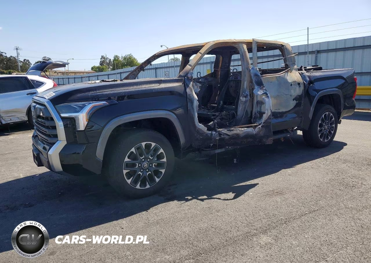 2025 Toyota Tundra Crewmax Limited – zdjęcie 1 z 11