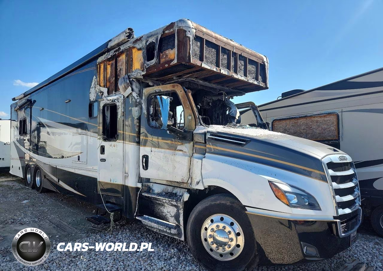2022 Freightliner Cascadia 126