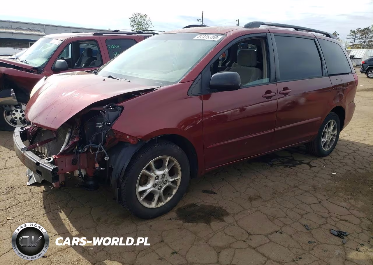 2005 Toyota Sienna Le – zdjęcie 1 z 14