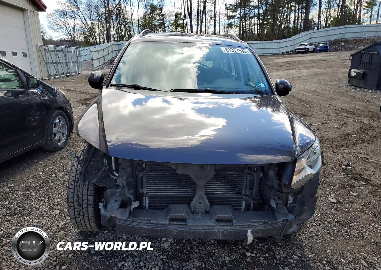 2016 Volkswagen Tiguan S VIN:WVGBV7AX5GW592805 - 5