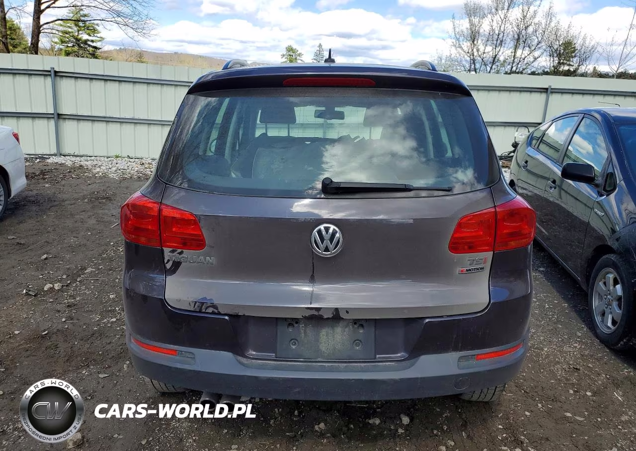 2016 Volkswagen Tiguan S VIN:WVGBV7AX5GW592805 - 6