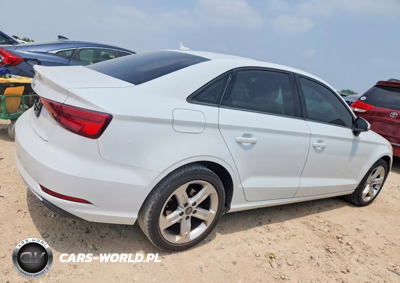 2017 Audi A3 Premium VIN:WAUAUHFF1H1077840 - 3