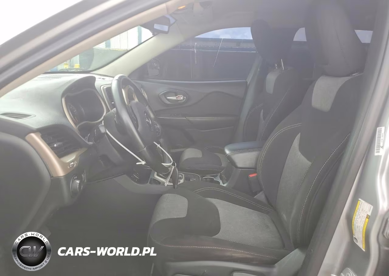 2017 Jeep Cherokee Sport VIN:1C4PJLABXHW540915 - 7