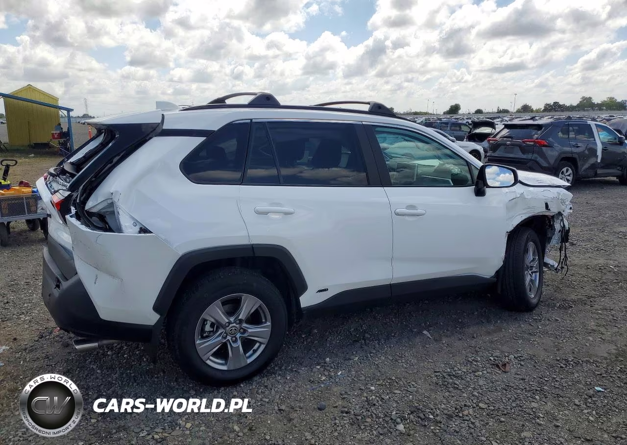 2024 Toyota Rav4 Hybrid Xle VIN:2T3RWRFV3RW247129 - 3