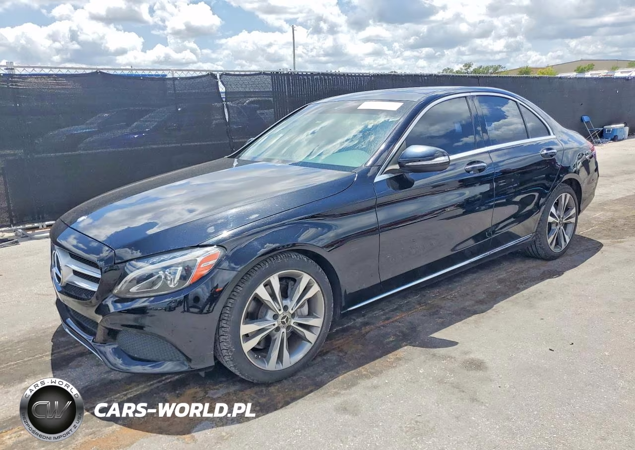 2015 Mercedes-Benz C 300