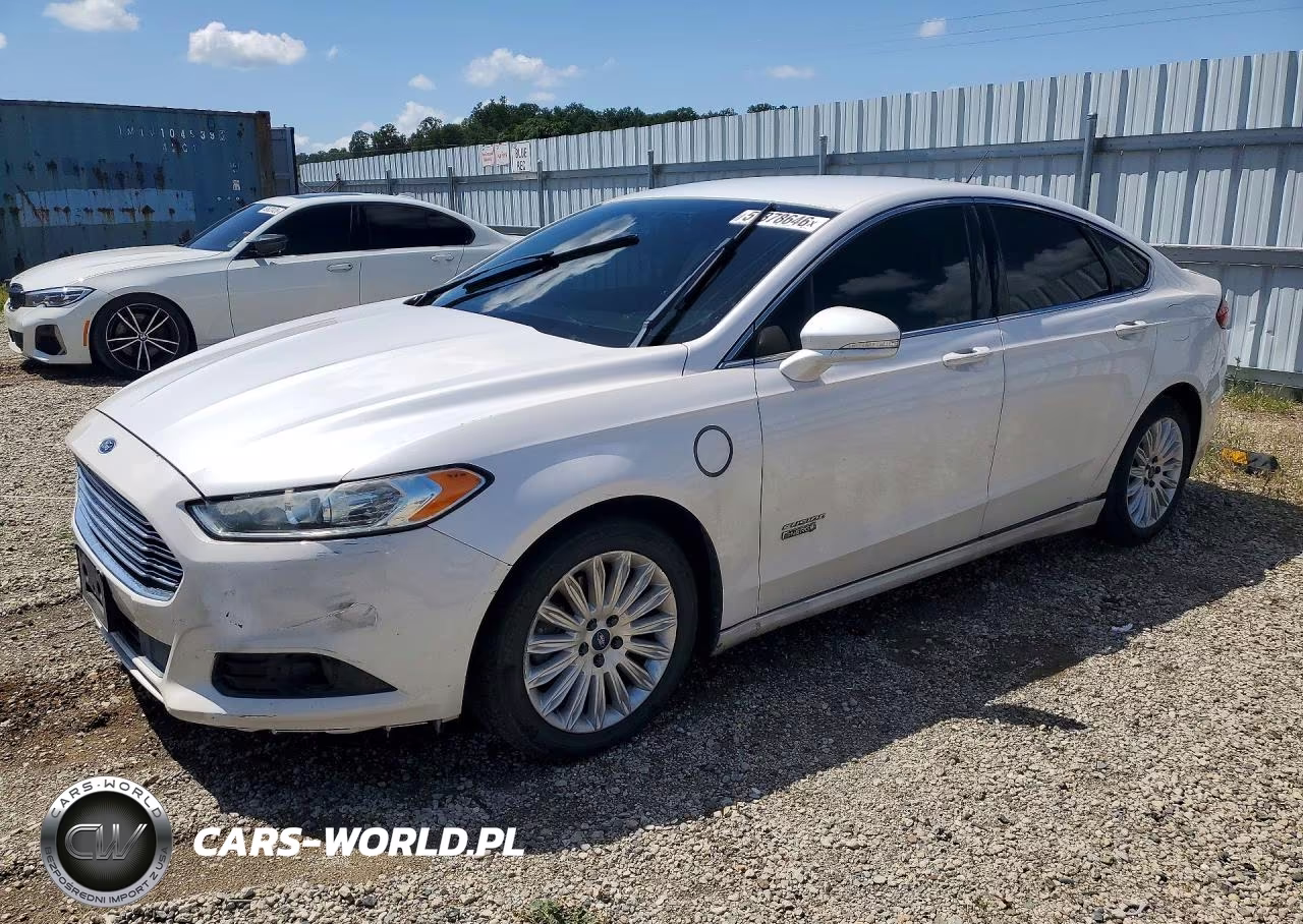 2014 Ford Fusion Titanium Phev