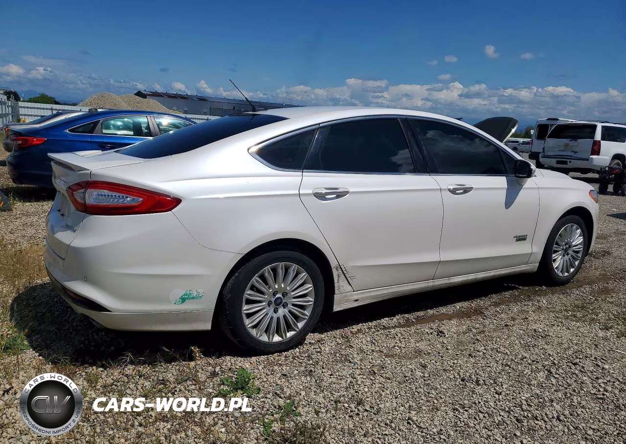 2014 Ford Fusion Titanium Phev VIN:3FA6P0SU1ER356802 - 3