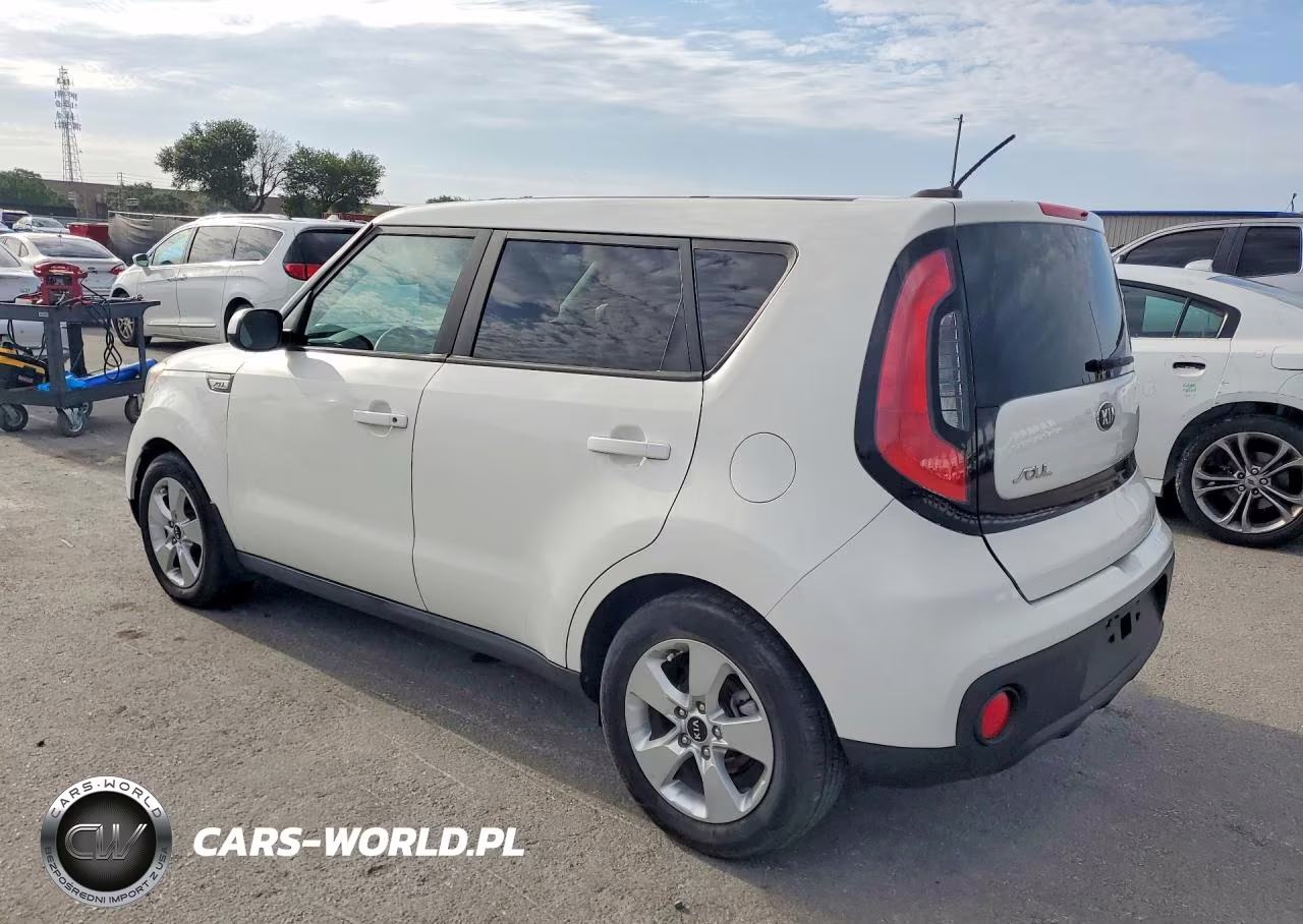 2018 Kia Soul Base VIN:KNDJN2A24J7505971 - 2