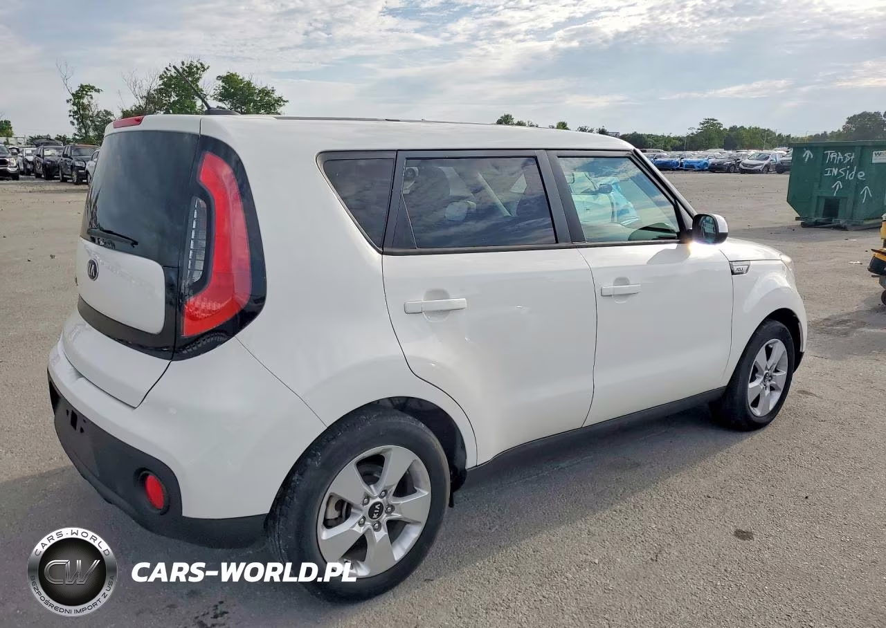 2018 Kia Soul Base VIN:KNDJN2A24J7505971 - 3