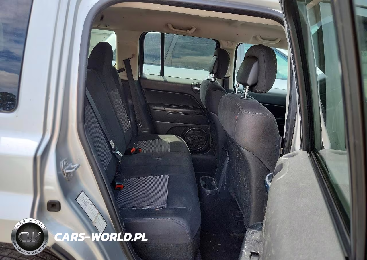 2012 Jeep Patriot Sport VIN:1C4NJPBA1CD636294 - 10