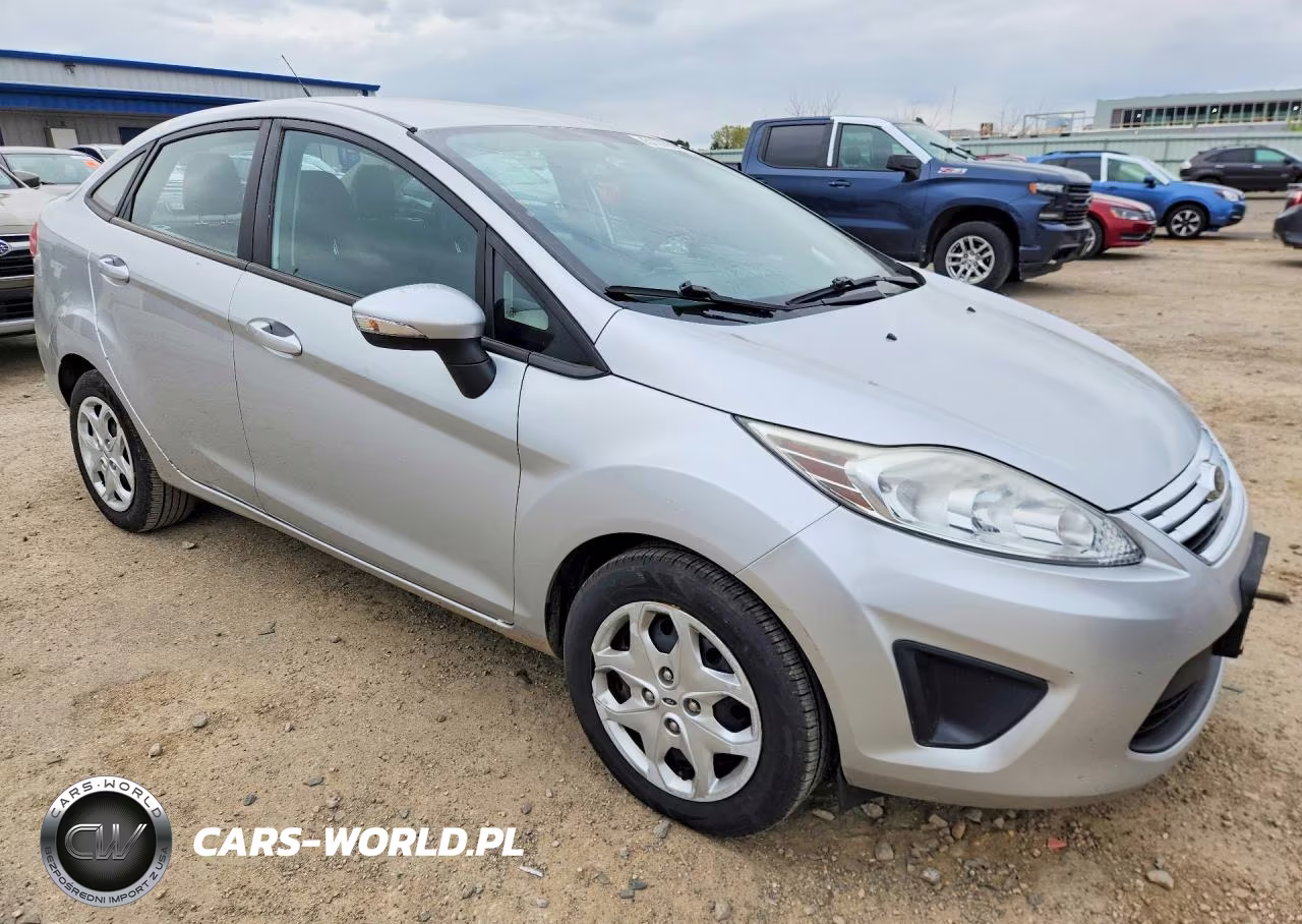 2013 Ford Fiesta Se VIN:3FADP4BJ4DM171658 - 4
