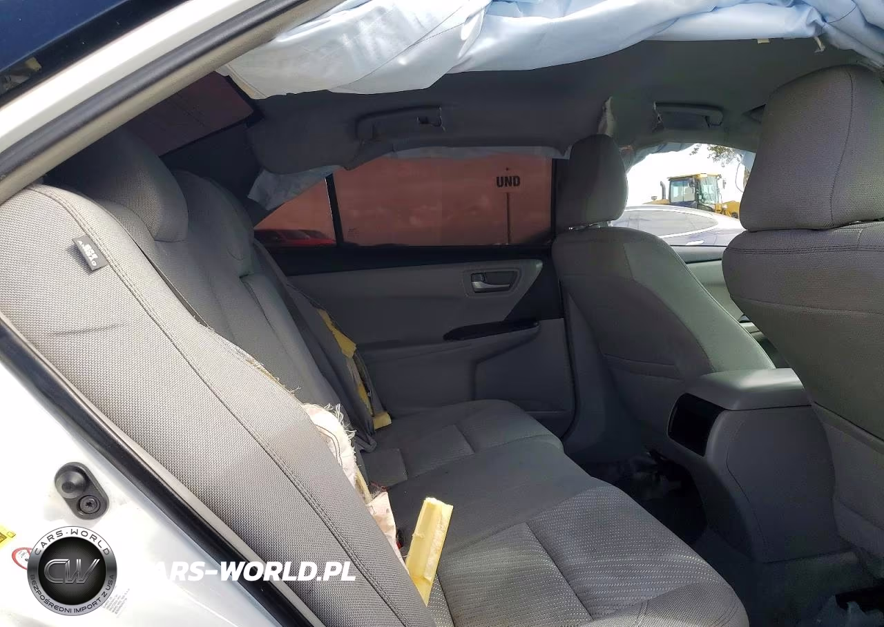 2016 Toyota Camry Le VIN:4T4BF1FK3GR522633 - 10