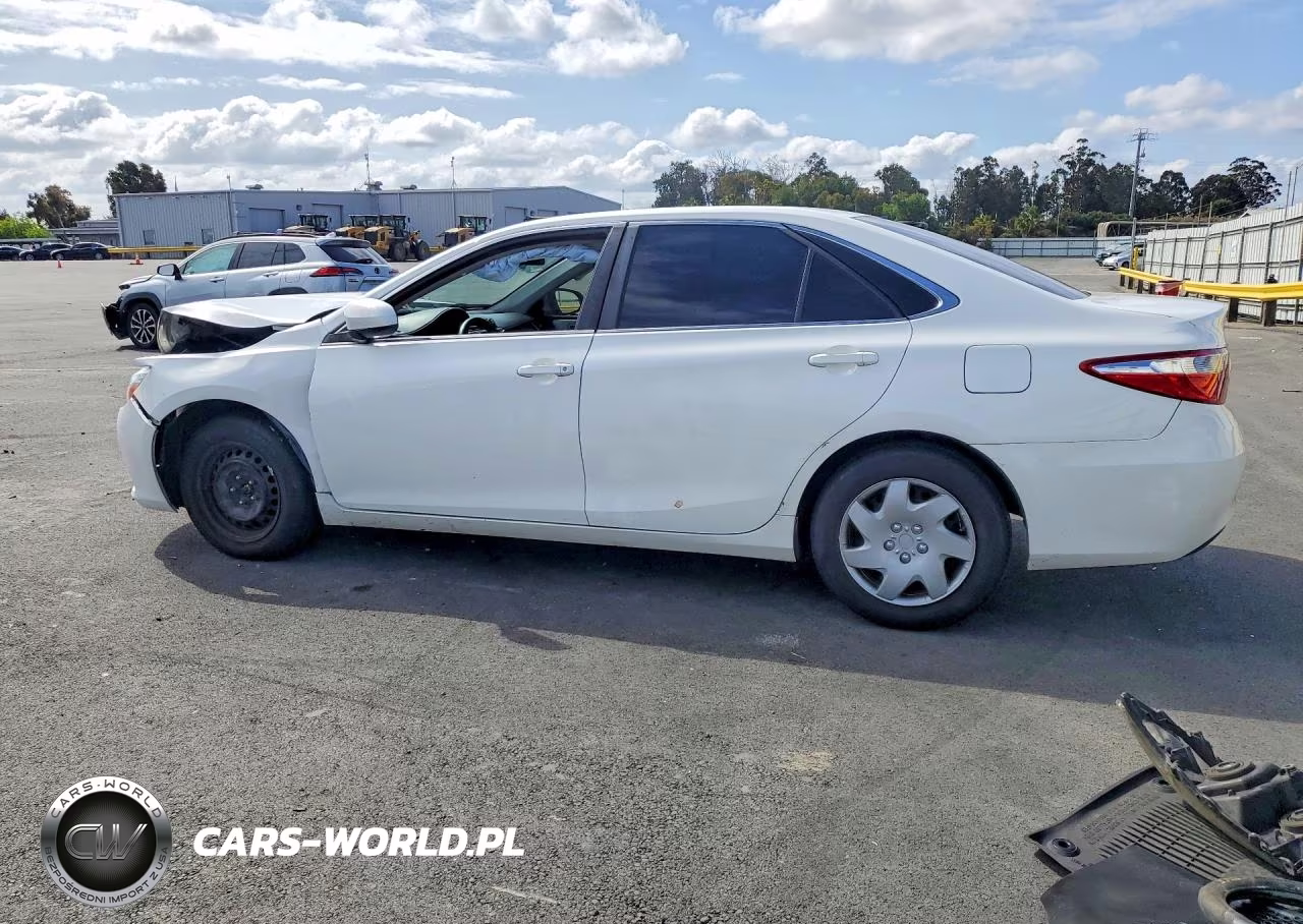 2016 Toyota Camry Le VIN:4T4BF1FK3GR522633 - 2