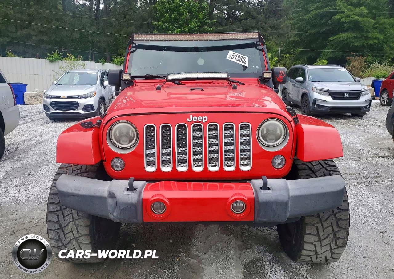 2016 Jeep Wrangler Unlimited Sahara VIN:1C4BJWEGXGL115678 - 5