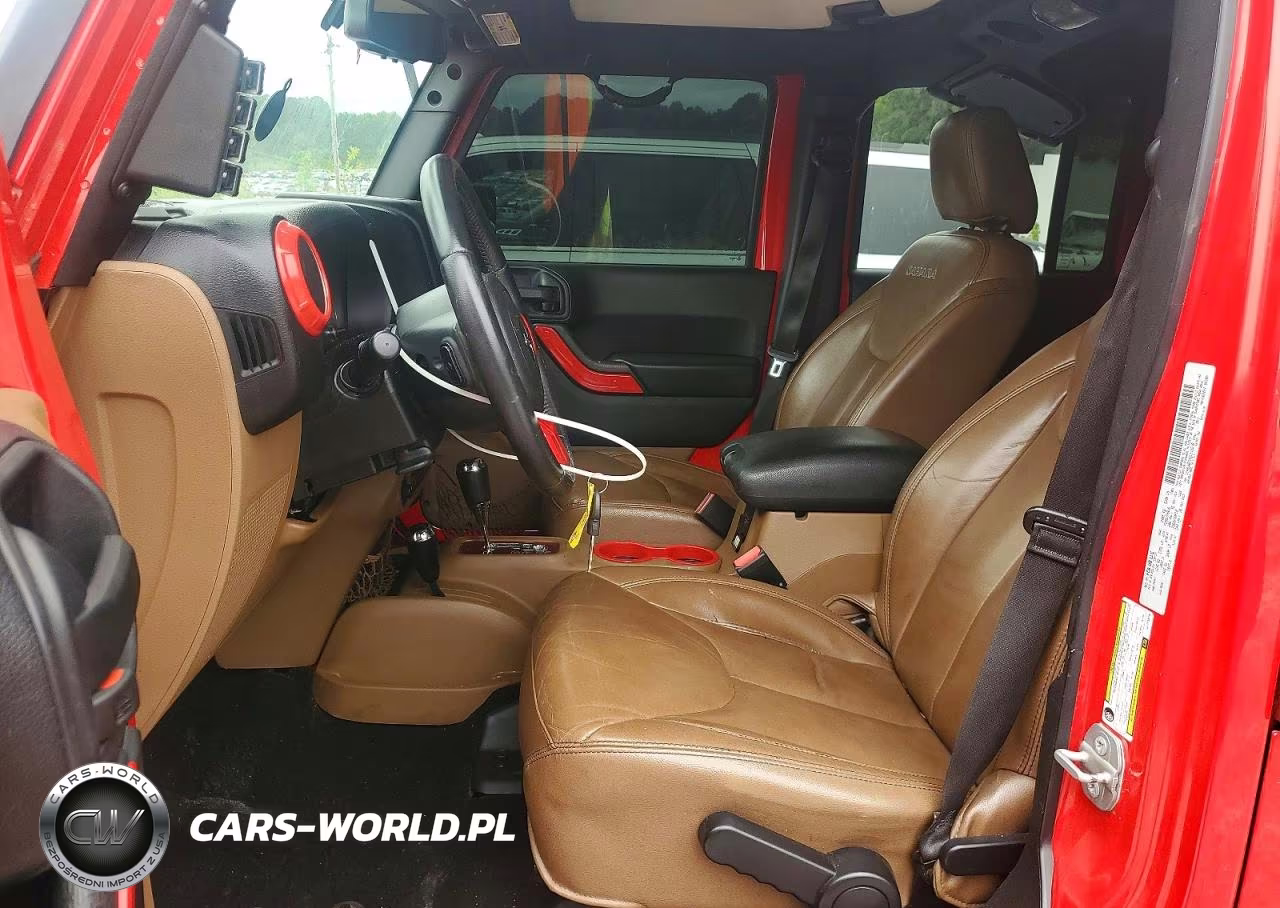 2016 Jeep Wrangler Unlimited Sahara VIN:1C4BJWEGXGL115678 - 7