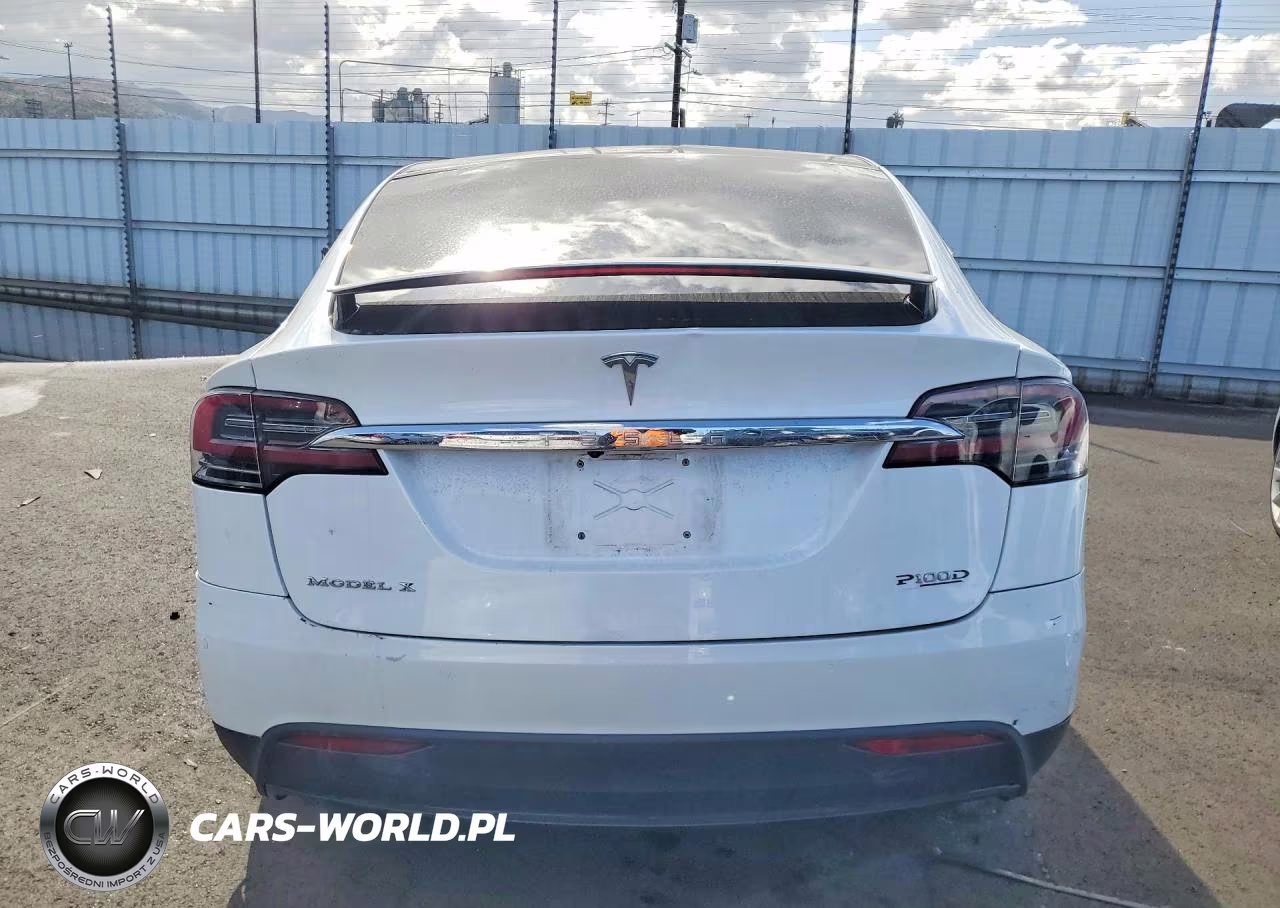 2018 Tesla Model X VIN:5YJXCAE22JF102280 - 6