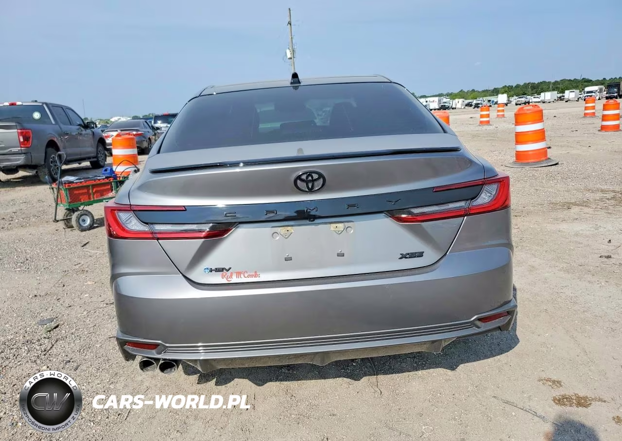 2025 Toyota Camry Xse VIN:4T1DAACKXSU538133 - 6