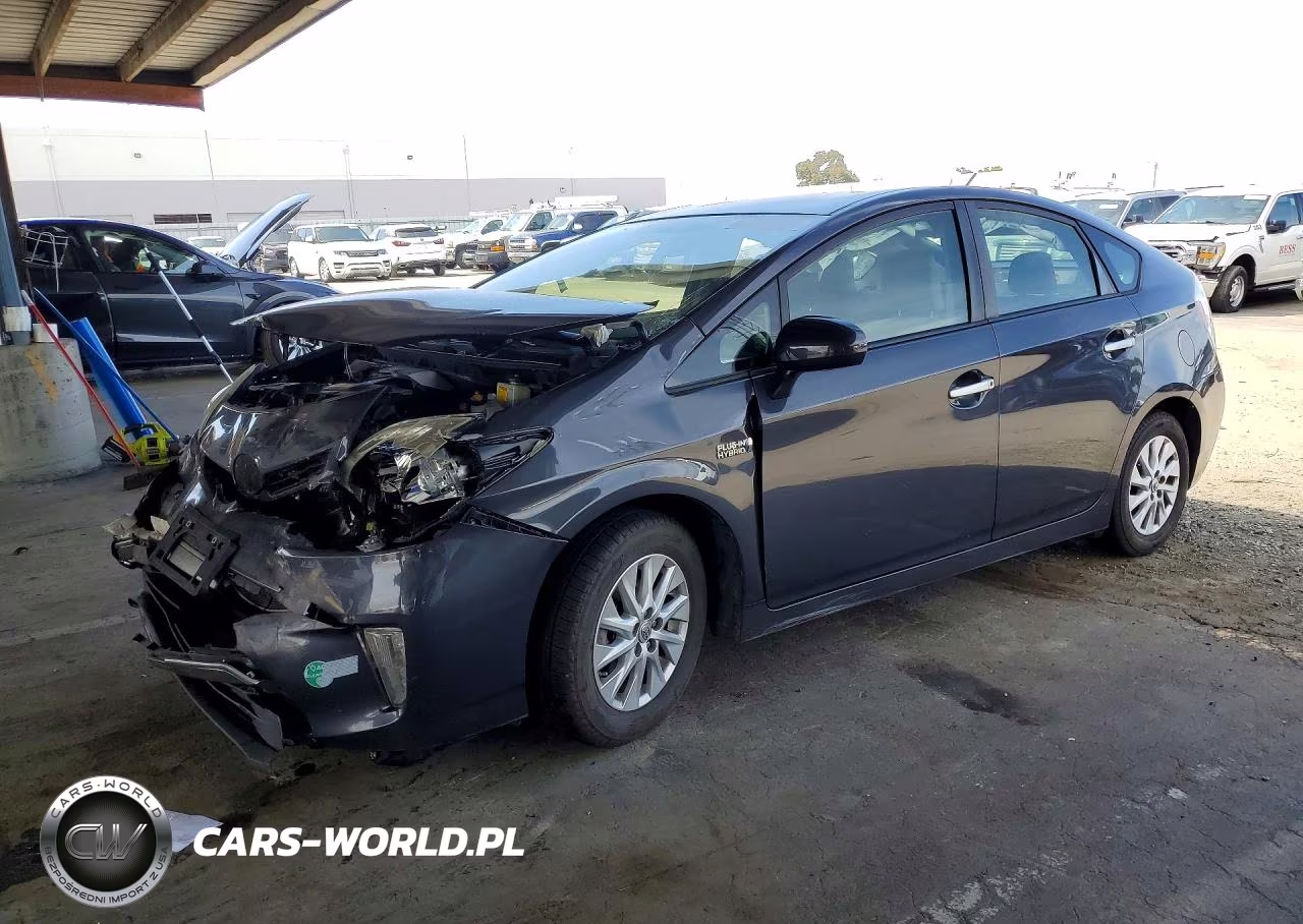 2013 Toyota Prius Plug-In Hybrid Base