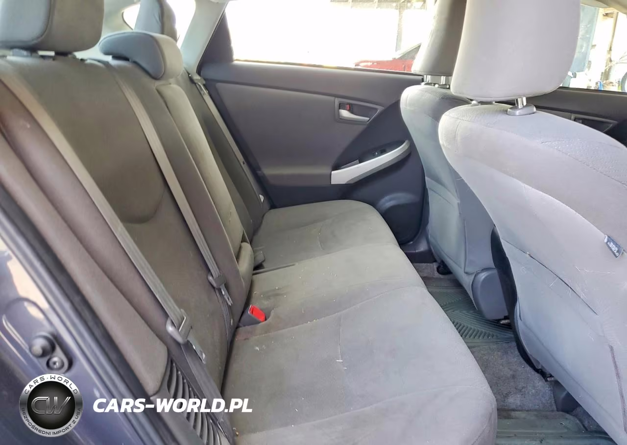 2013 Toyota Prius Plug-In Hybrid Base VIN:JTDKN3DP9D3043209 - 10