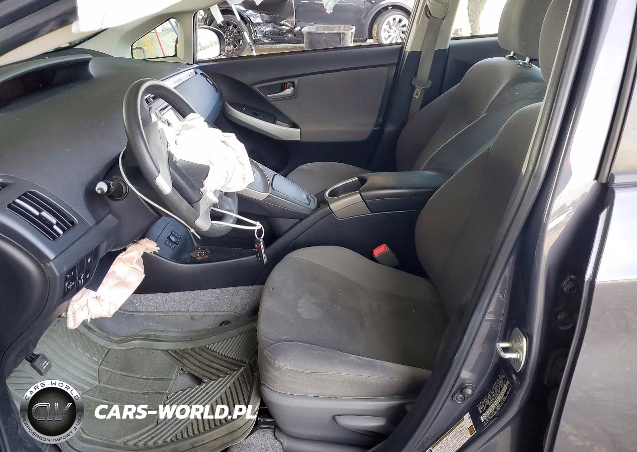 2013 Toyota Prius Plug-In Hybrid Base VIN:JTDKN3DP9D3043209 - 7