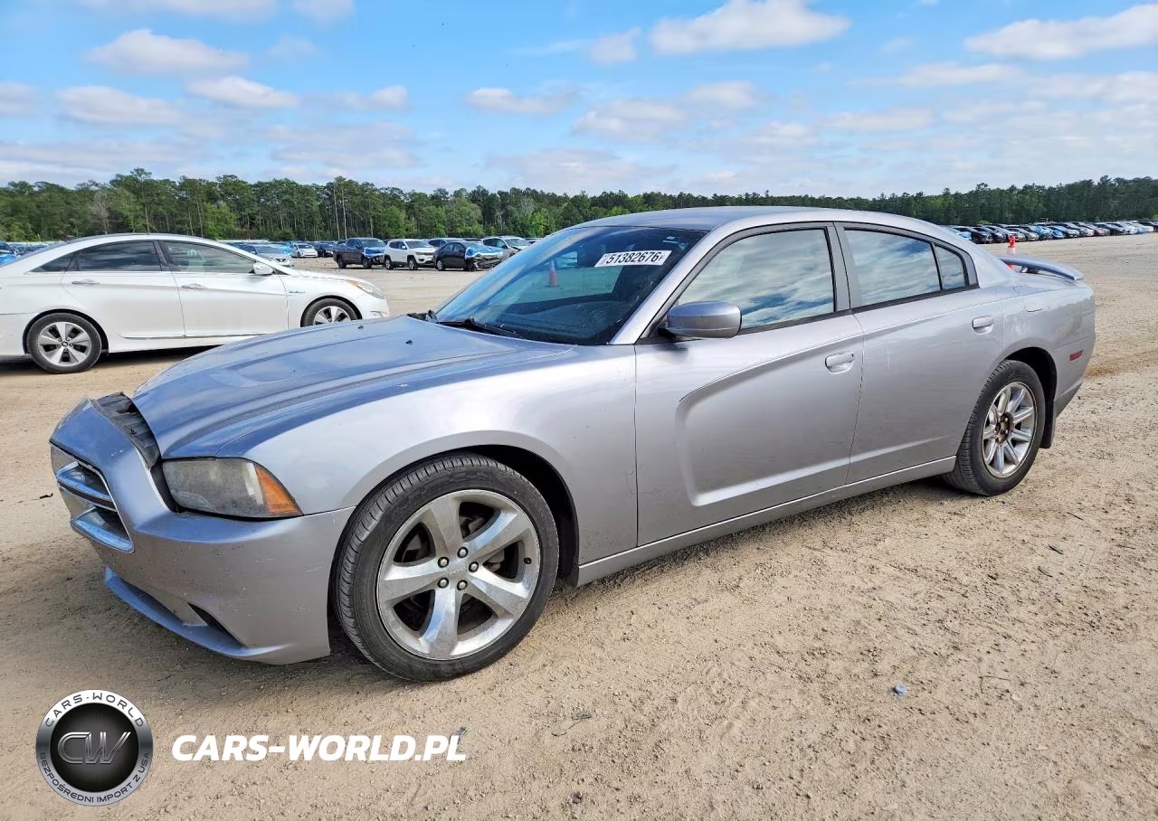 2013 Dodge Charger Sxt – zdjęcie 1 z 12