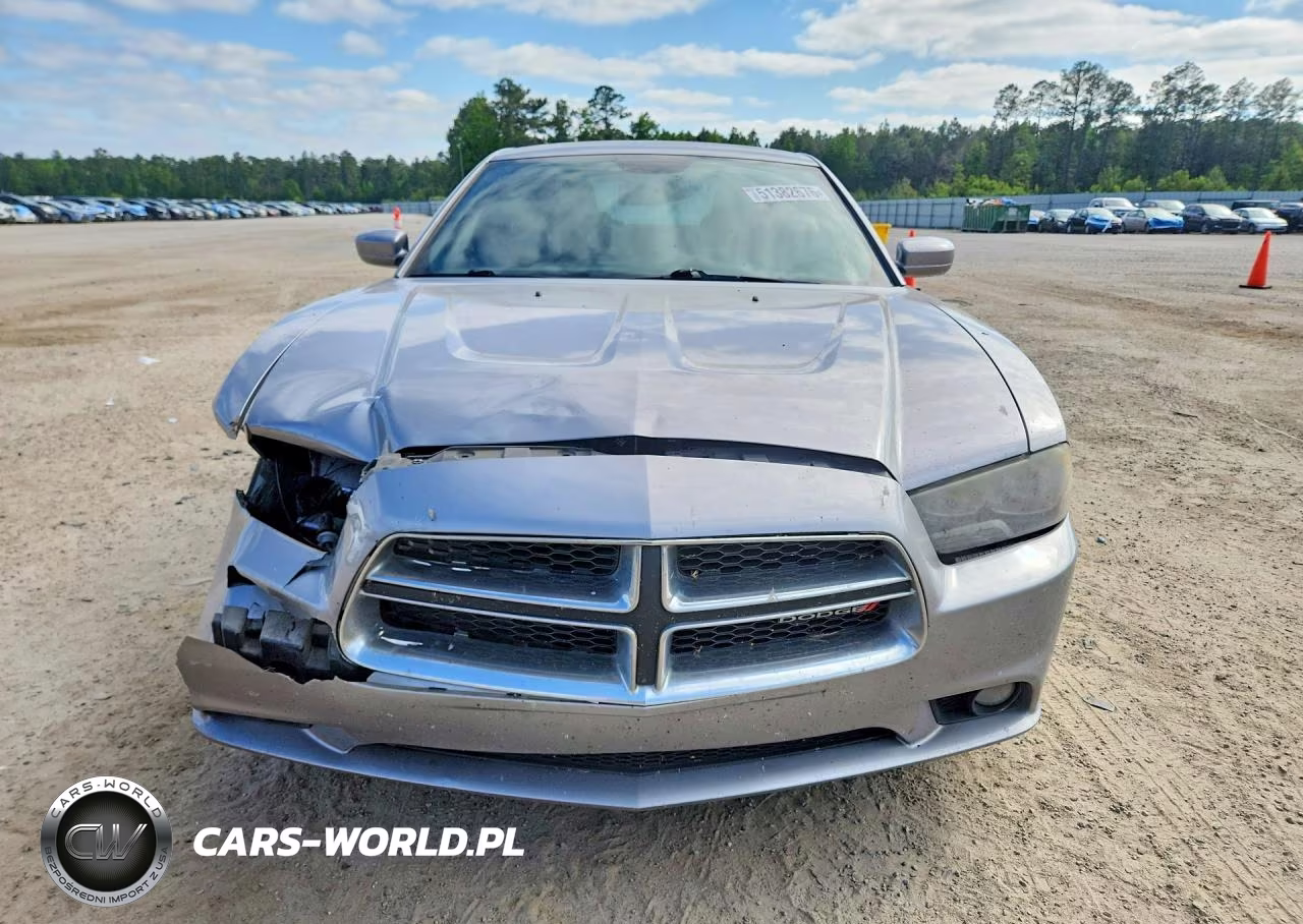 2013 Dodge Charger Sxt VIN:2C3CDXHG5DH725546 - 5