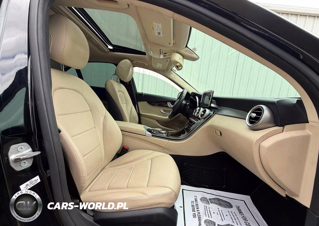 2018 Mercedes-Benz C 300 VIN:55SWF4JB4JU235776 - 5