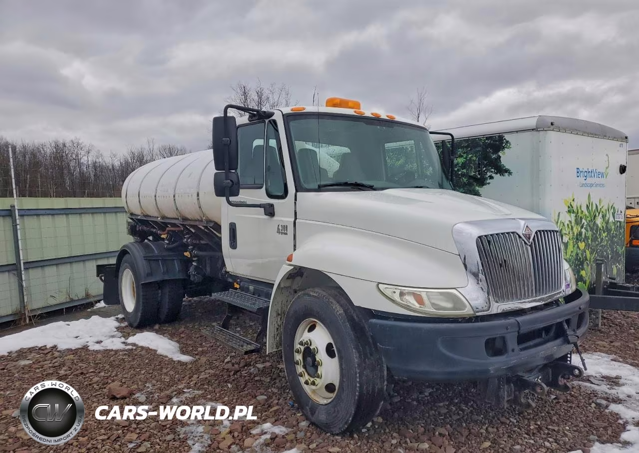 2005 International 4300 Water Truck