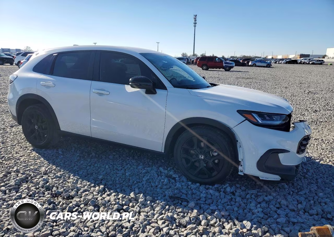 2025 Honda Hr-V Sport VIN:3CZRZ1H52SM701054 - 4