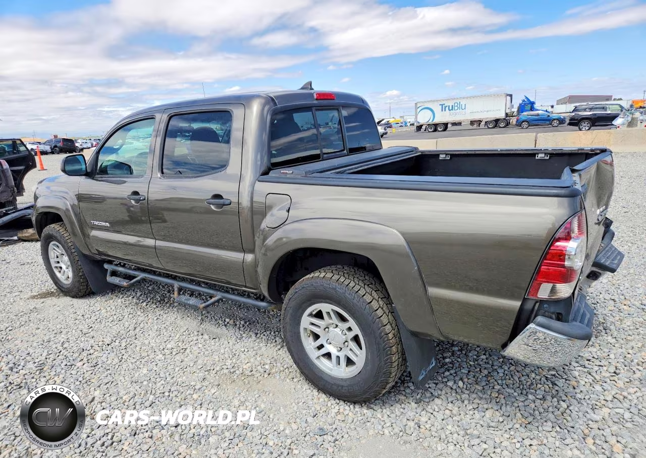 2015 Toyota Tacoma V6 VIN:3TMLU4EN5FM166968 - 2