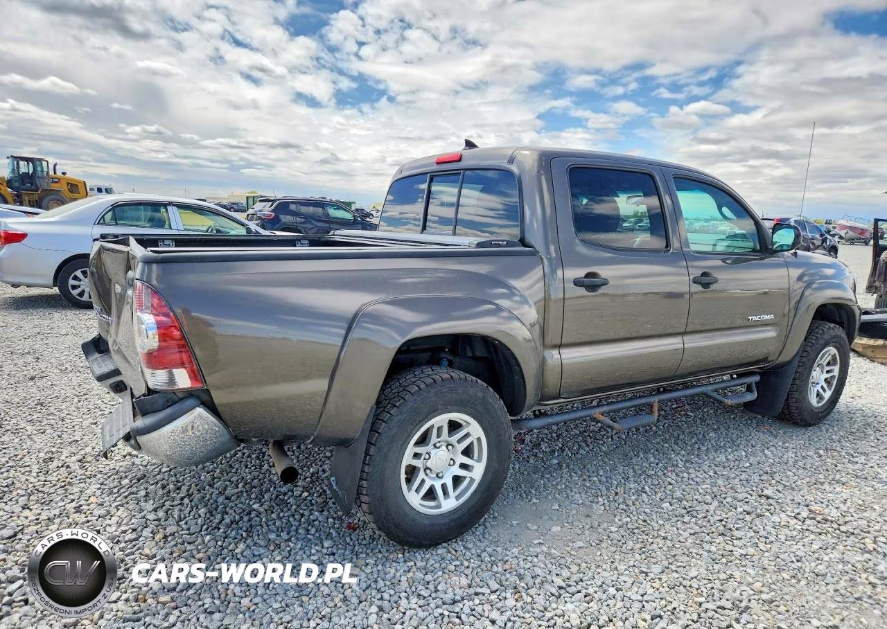 2015 Toyota Tacoma V6 VIN:3TMLU4EN5FM166968 - 3
