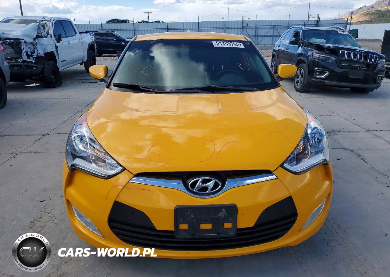 2017 Hyundai Veloster Base VIN:KMHTC6AD0HU311338 - 5