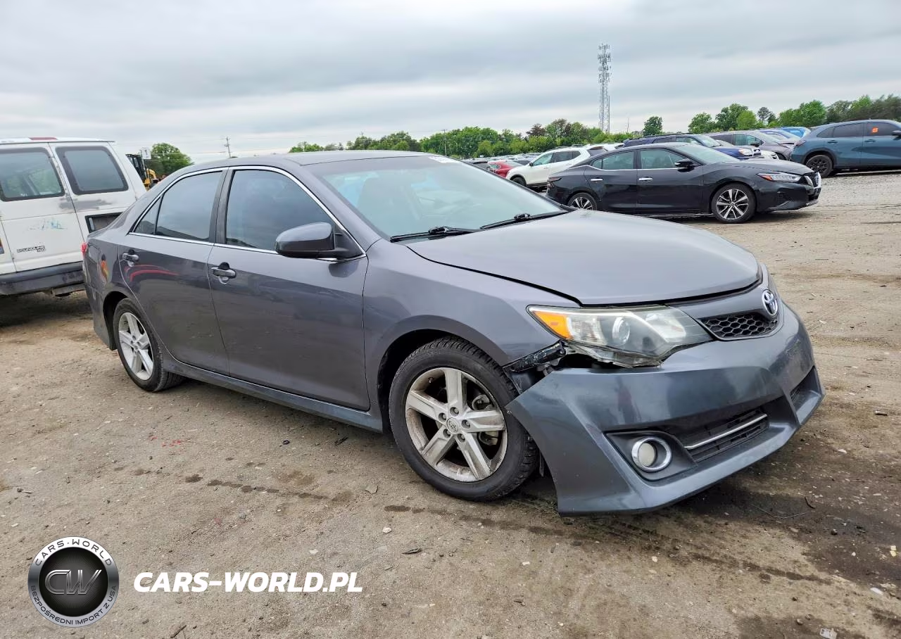 2014 Toyota Camry Se VIN:4T1BF1FK0EU312143 - 4