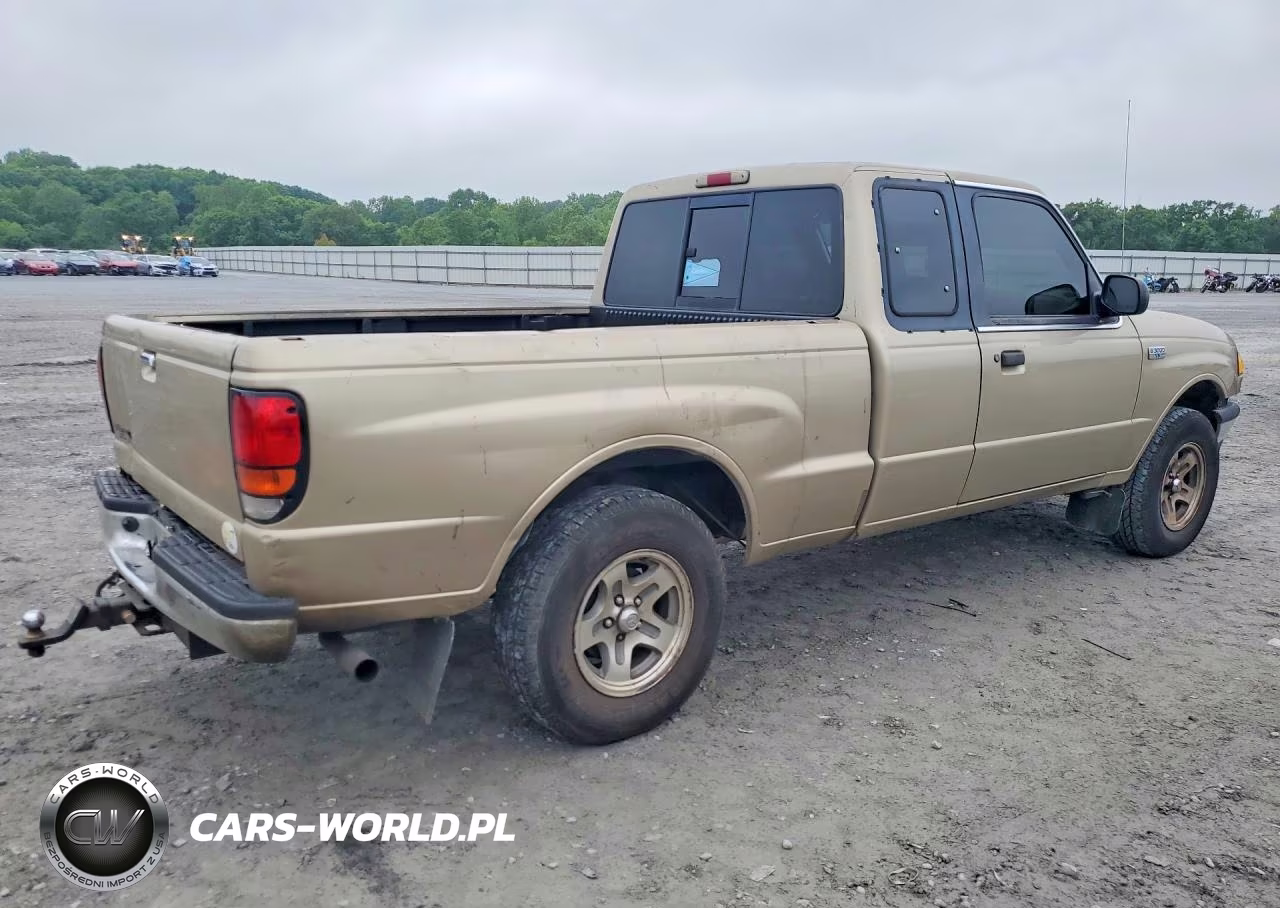 1999 Mazda B3000 Cab Plus VIN:4F4YR16V7XTM13874 - 3