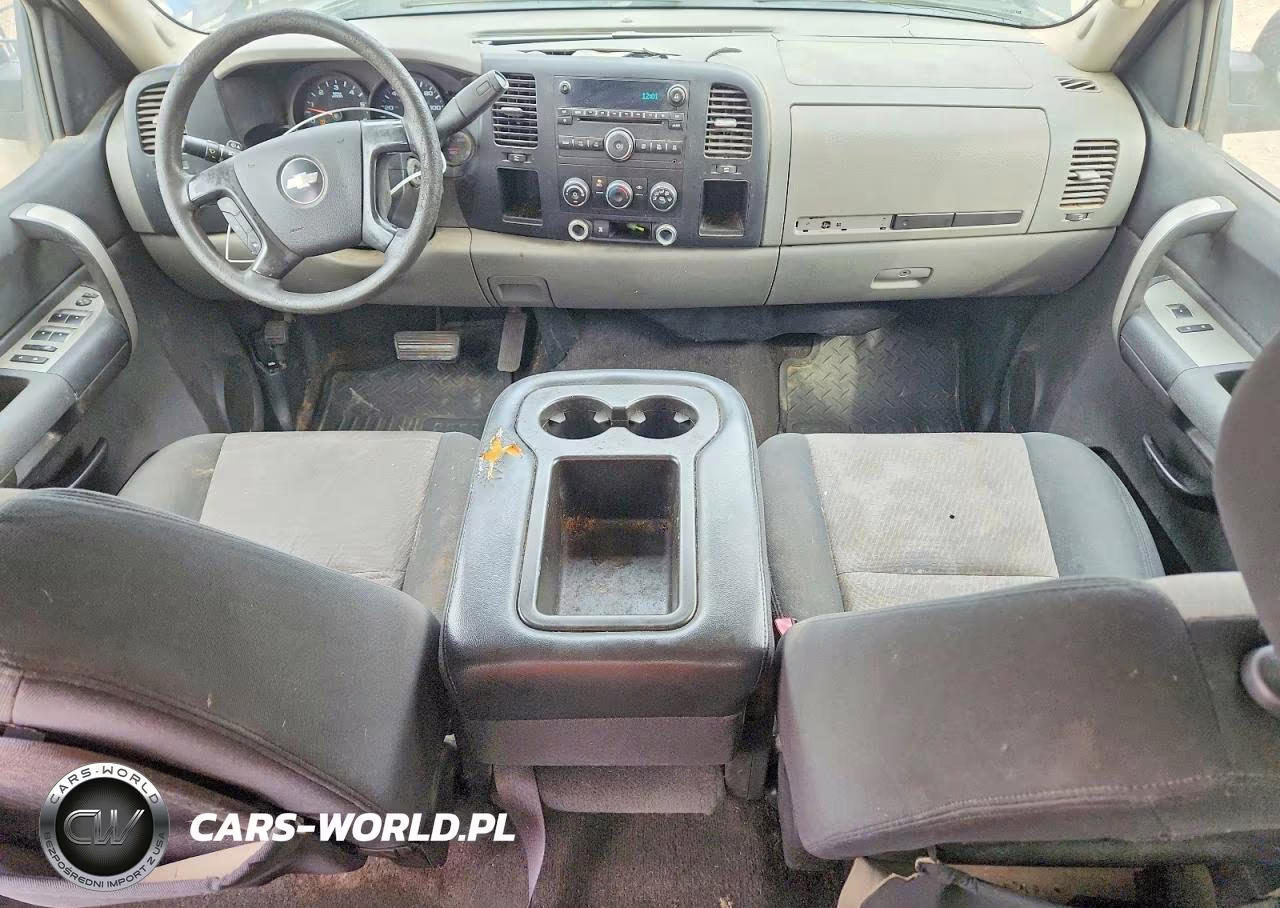 2008 Chevrolet Silverado C1500 VIN:2GCEC13C081136265 - 8