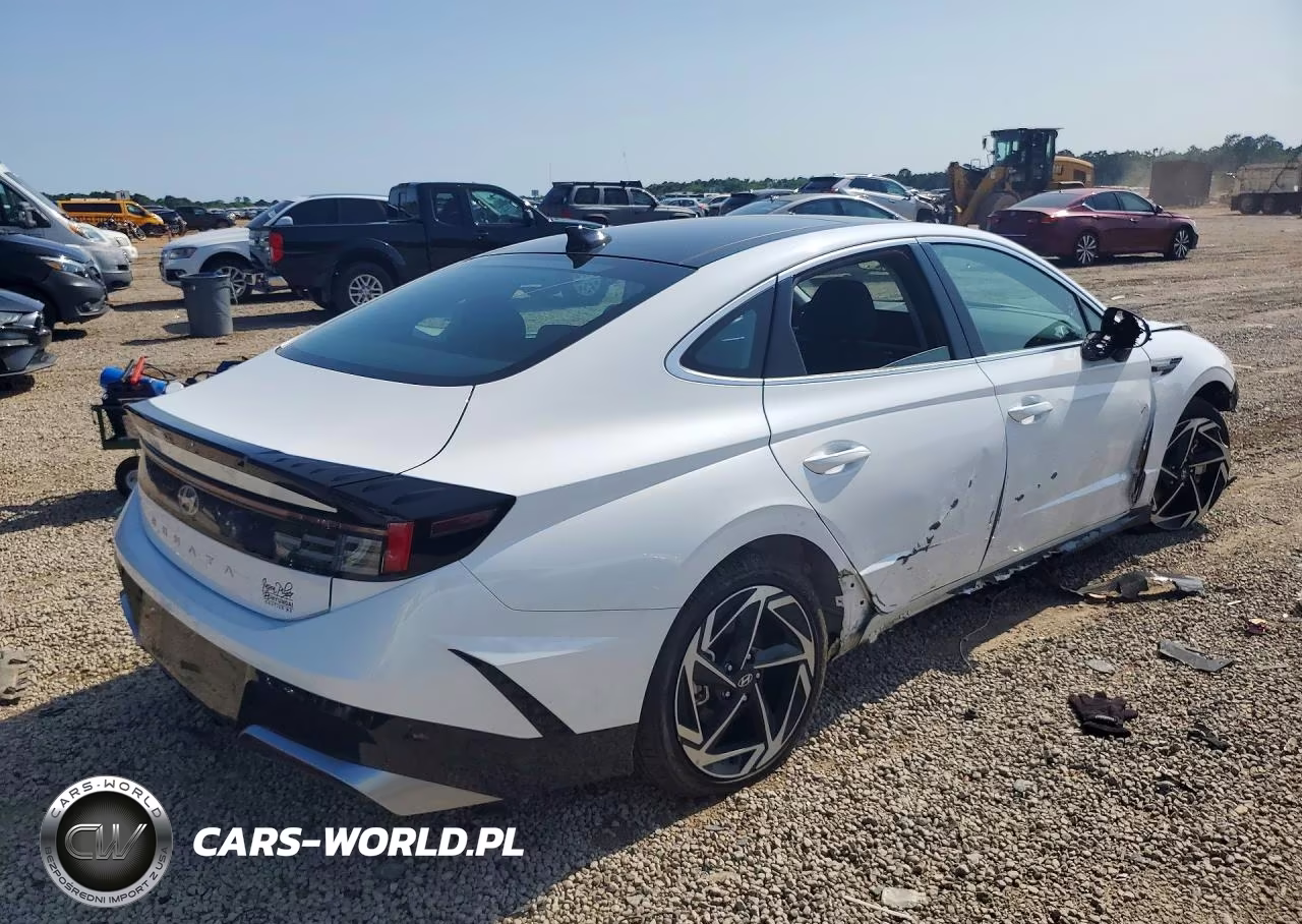 2025 Hyundai Sonata Sel VIN:KMHL14JA1SA513677 - 3
