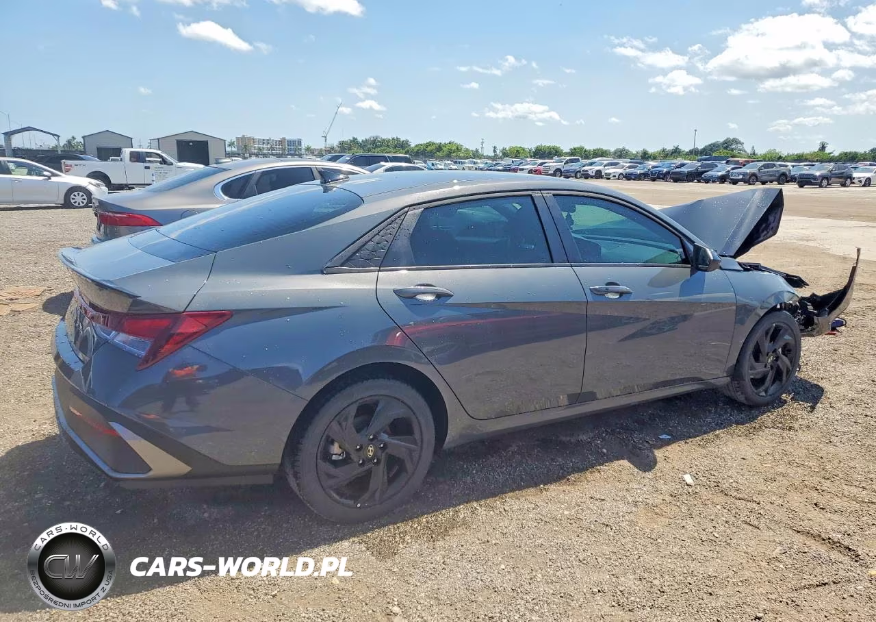 2026 Hyundai Elantra Sel Sport VIN:KMHLM4DG8TU103708 - 3